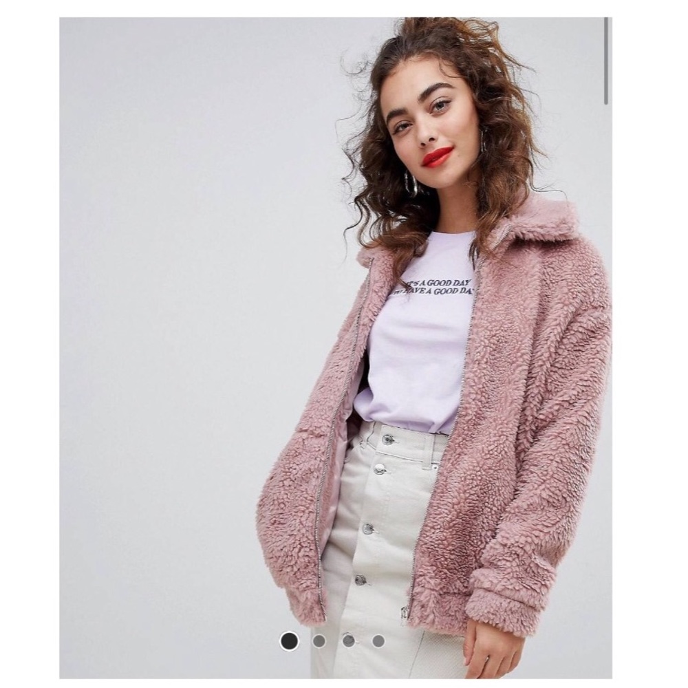 TREND ALERT ⚠️ ASOS Teddy Bomber Jacket